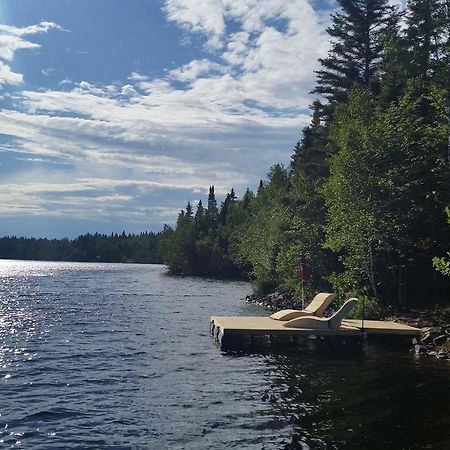 Residence Touristique Lodge Des Bois Saint-Félix-d'Otis エクステリア 写真
